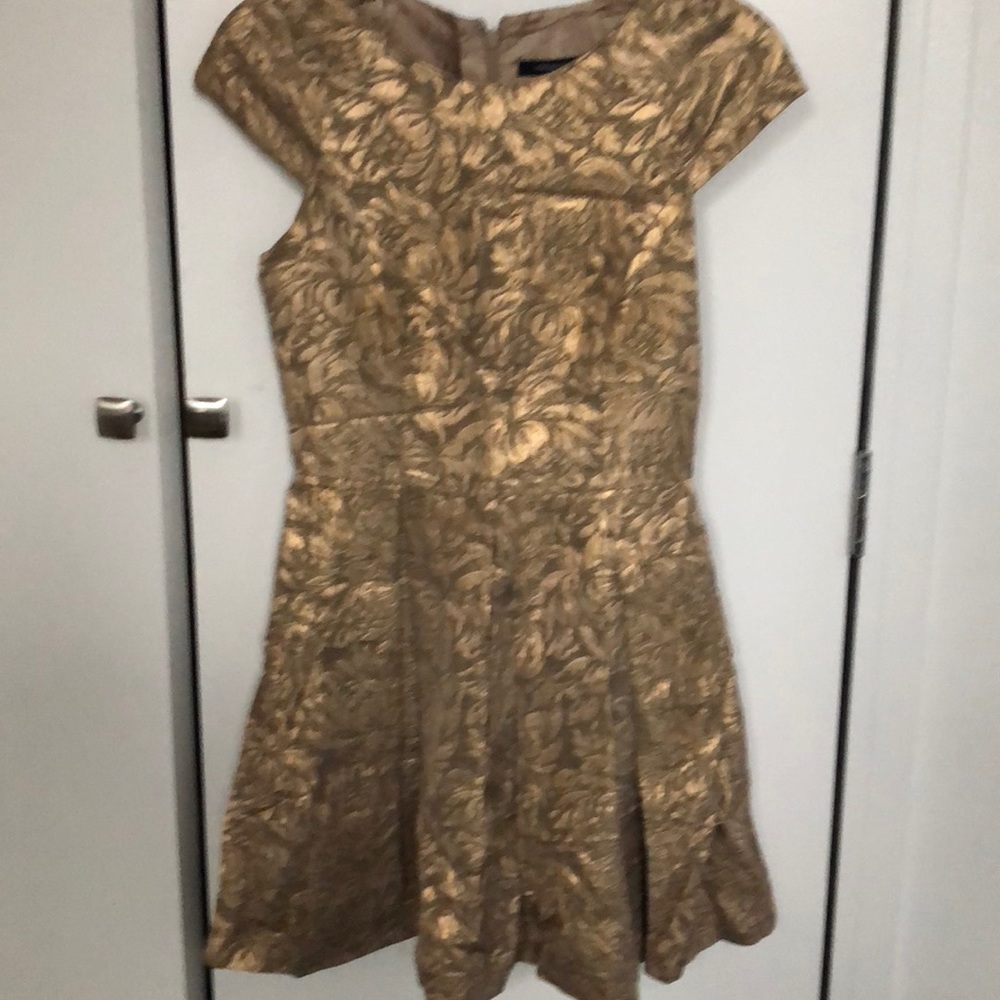Gorgeous gold dress